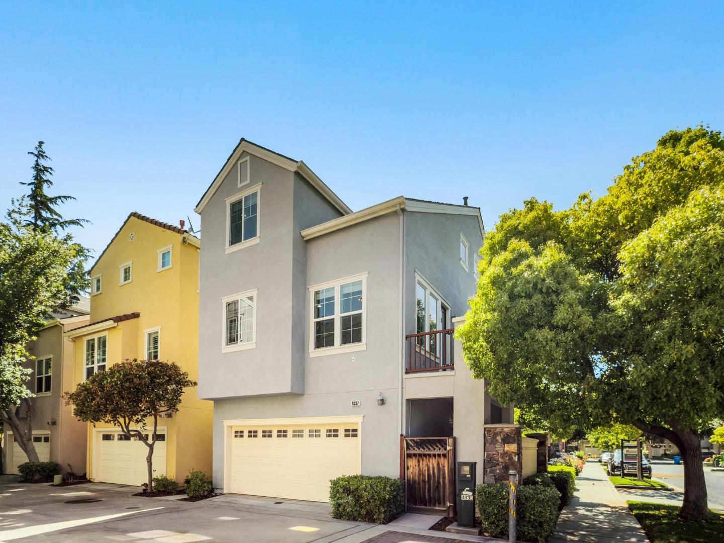 Detail Gallery Image 49 of 55 For 4337 Watson Cir, Santa Clara,  CA 95054 - 3 Beds | 3/1 Baths