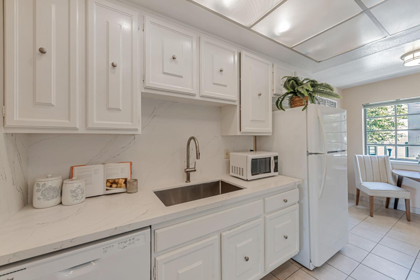 Detail Gallery Image 13 of 47 For 5533 Cribari Cir, San Jose,  CA 95135 - 2 Beds | 2 Baths