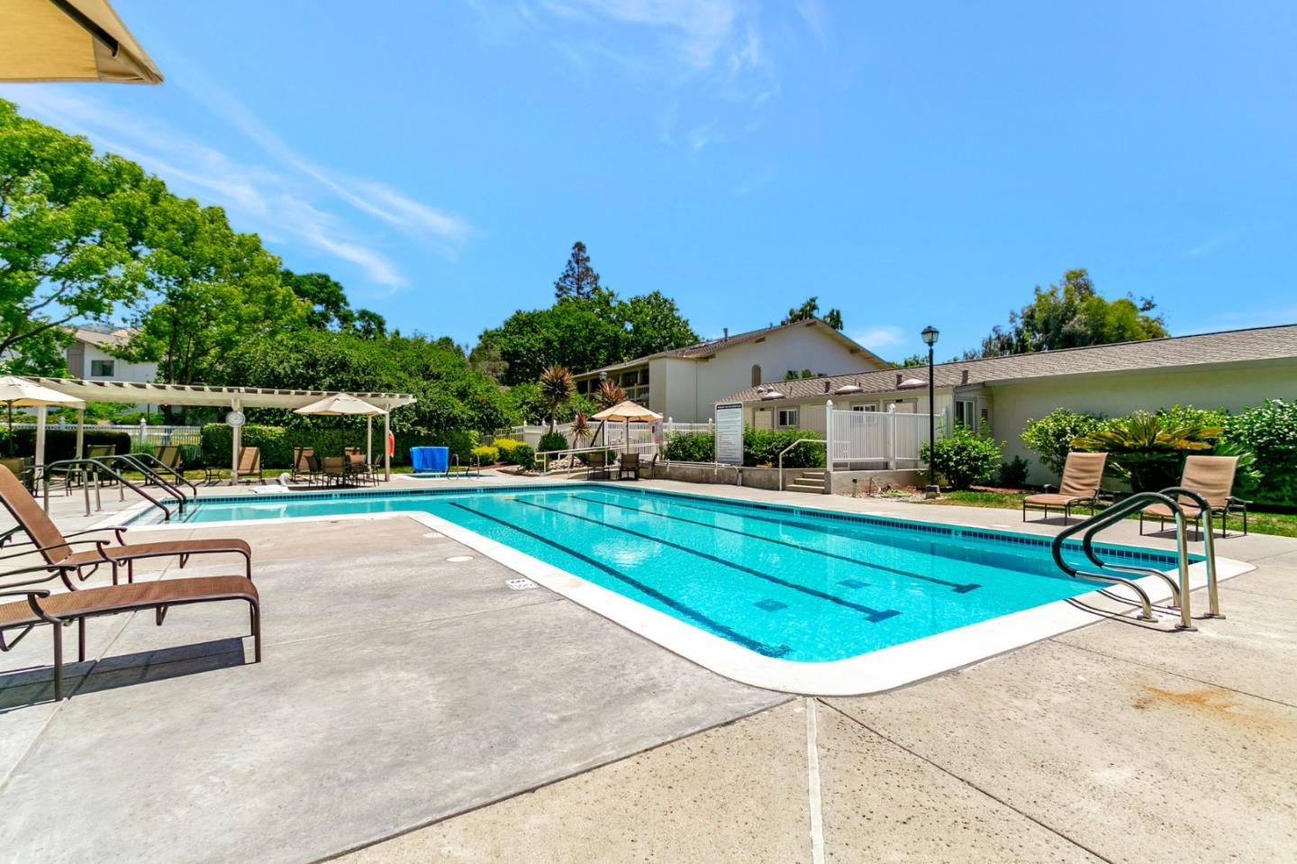 Detail Gallery Image 39 of 47 For 5533 Cribari Cir, San Jose,  CA 95135 - 2 Beds | 2 Baths