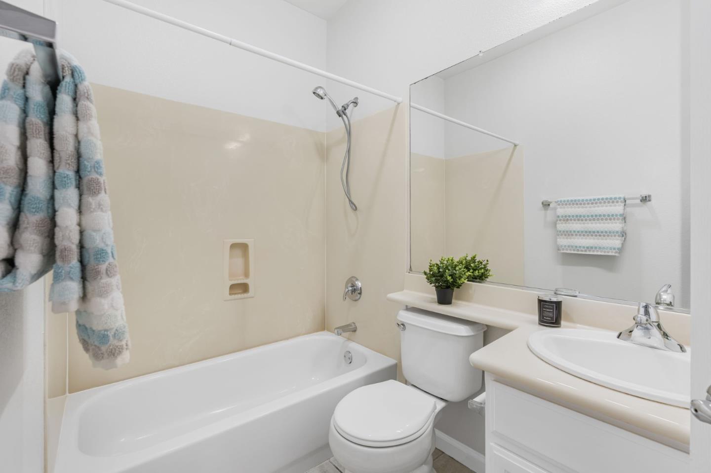 Detail Gallery Image 29 of 63 For 1901 Garzoni Pl, Santa Clara,  CA 95054 - 3 Beds | 2/1 Baths