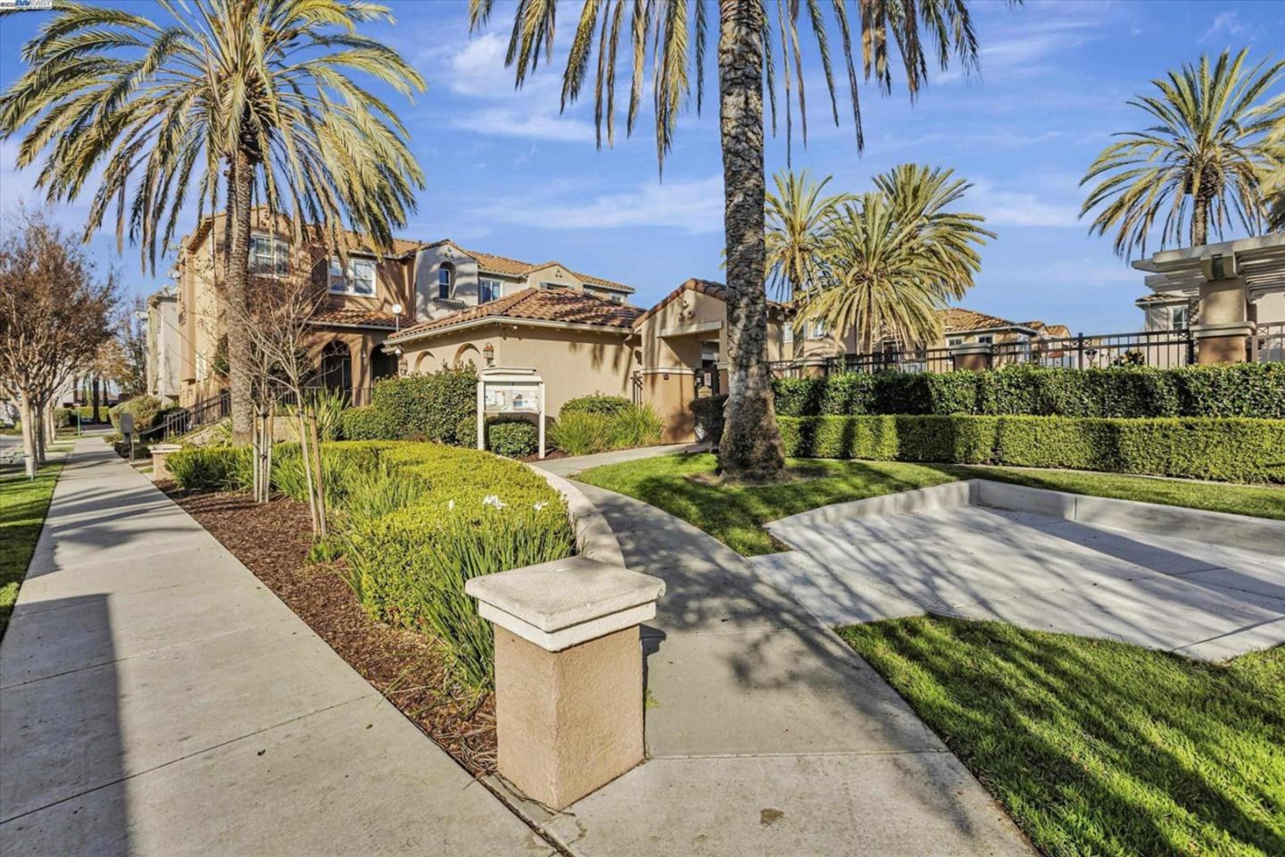 Detail Gallery Image 40 of 63 For 1901 Garzoni Pl, Santa Clara,  CA 95054 - 3 Beds | 2/1 Baths