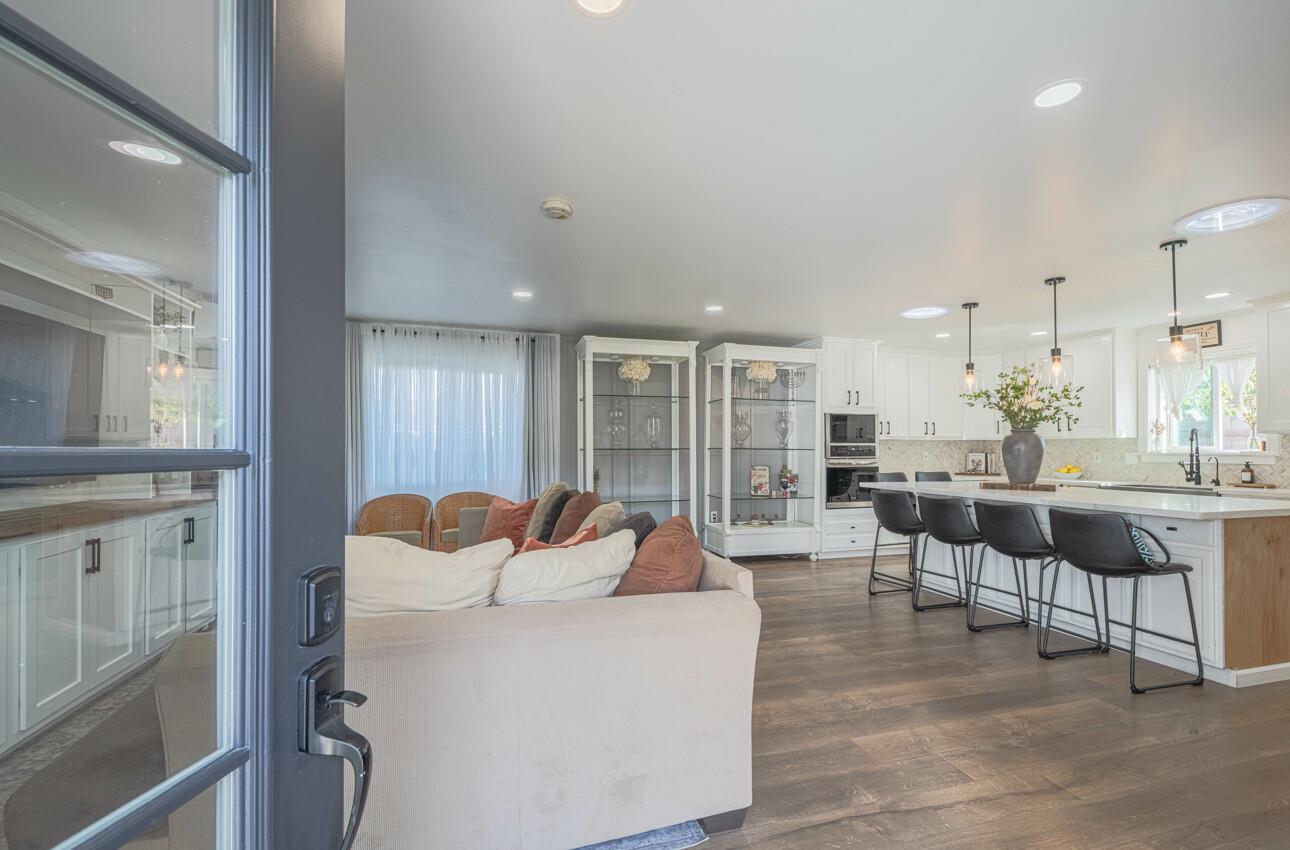 Detail Gallery Image 5 of 56 For 107 Midway Ave, Salinas,  CA 93905 - – Beds | – Baths