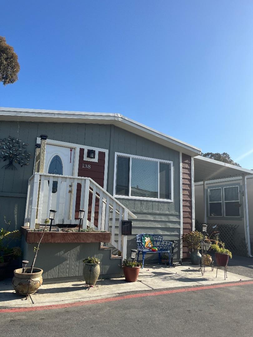 Detail Gallery Image 2 of 6 For 20 Russell Rd St #138,  Salinas,  CA 93906 - 2 Beds | 2 Baths