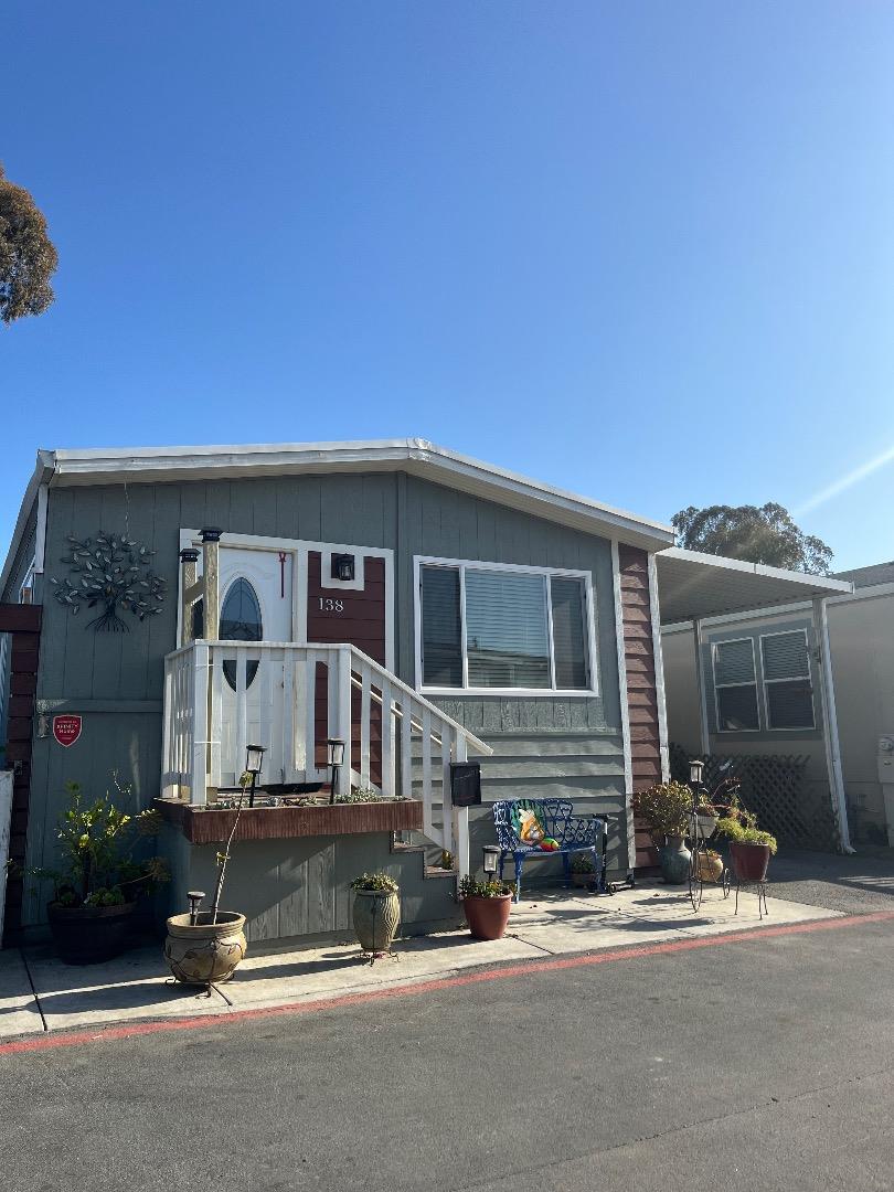 Detail Gallery Image 3 of 6 For 20 Russell Rd St #138,  Salinas,  CA 93906 - 2 Beds | 2 Baths