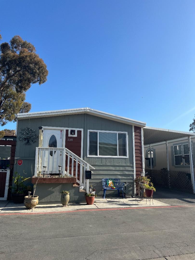 Detail Gallery Image 4 of 6 For 20 Russell Rd St #138,  Salinas,  CA 93906 - 2 Beds | 2 Baths