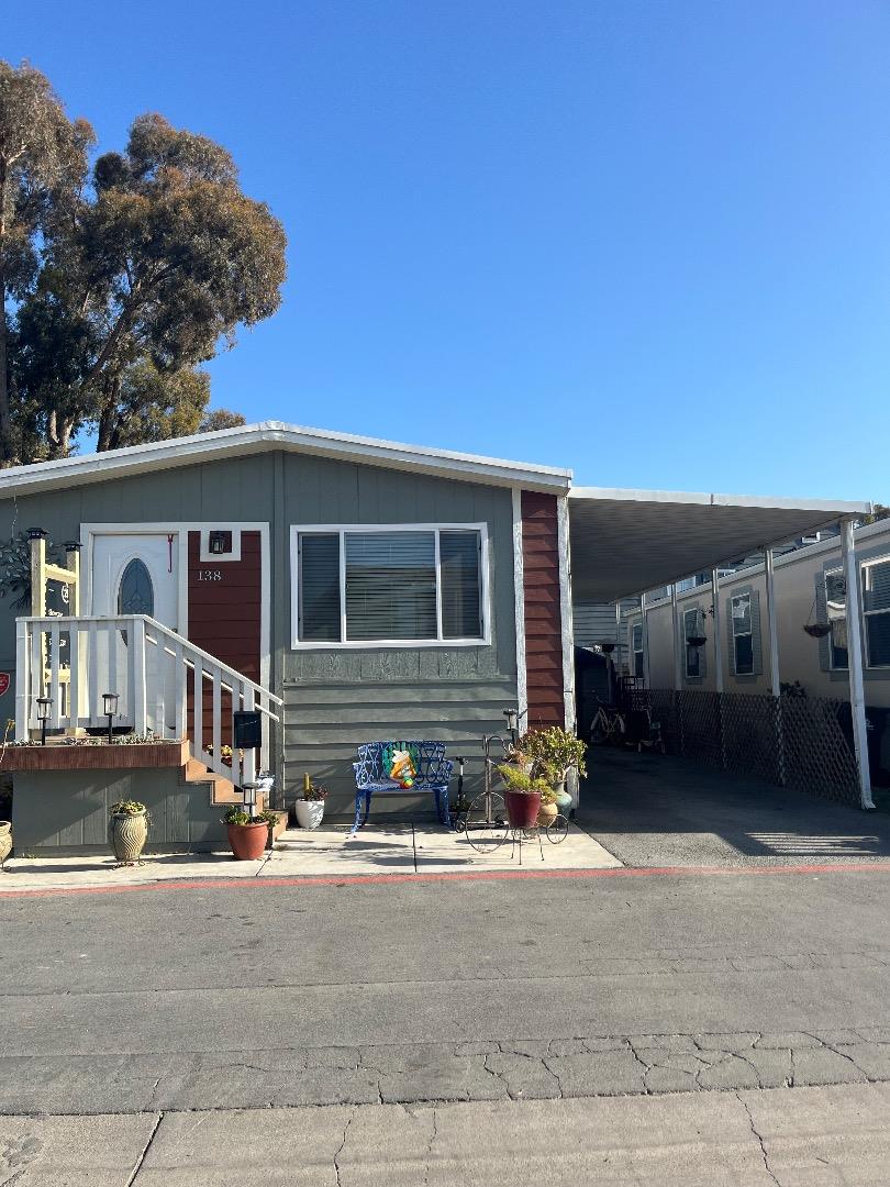 Detail Gallery Image 5 of 6 For 20 Russell Rd St #138,  Salinas,  CA 93906 - 2 Beds | 2 Baths