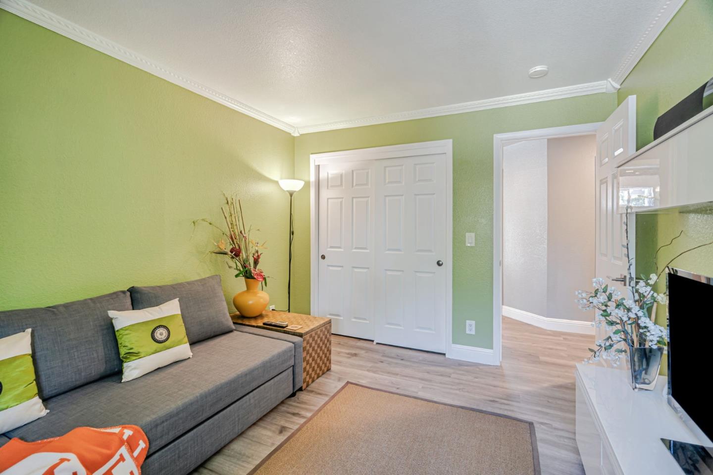 Detail Gallery Image 20 of 72 For 1410 Lundy Ave, San Jose,  CA 95131 - 4 Beds | 2/1 Baths