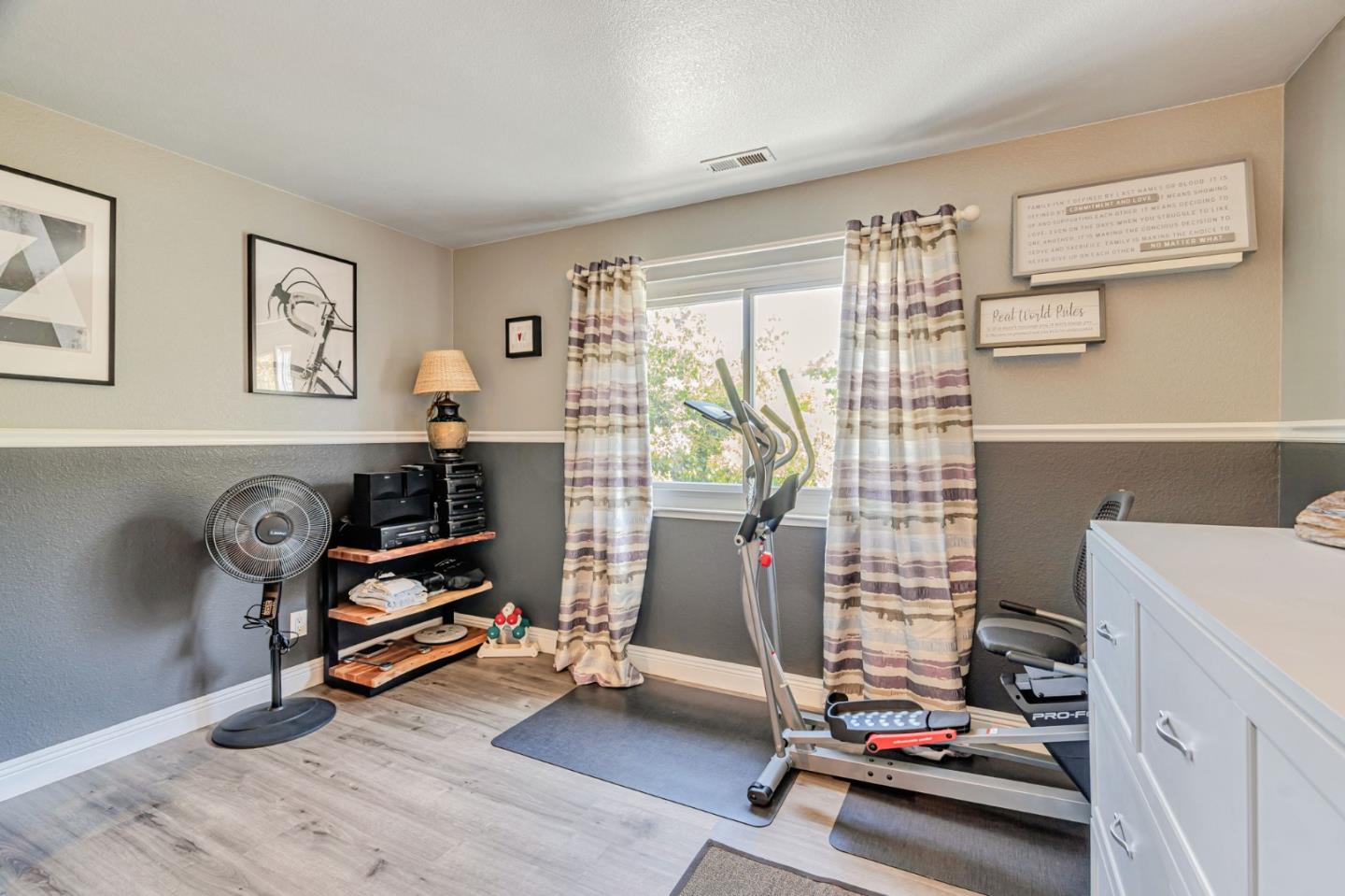 Detail Gallery Image 36 of 72 For 1410 Lundy Ave, San Jose,  CA 95131 - 4 Beds | 2/1 Baths