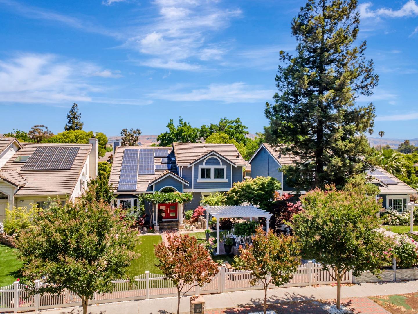 Detail Gallery Image 60 of 72 For 1410 Lundy Ave, San Jose,  CA 95131 - 4 Beds | 2/1 Baths