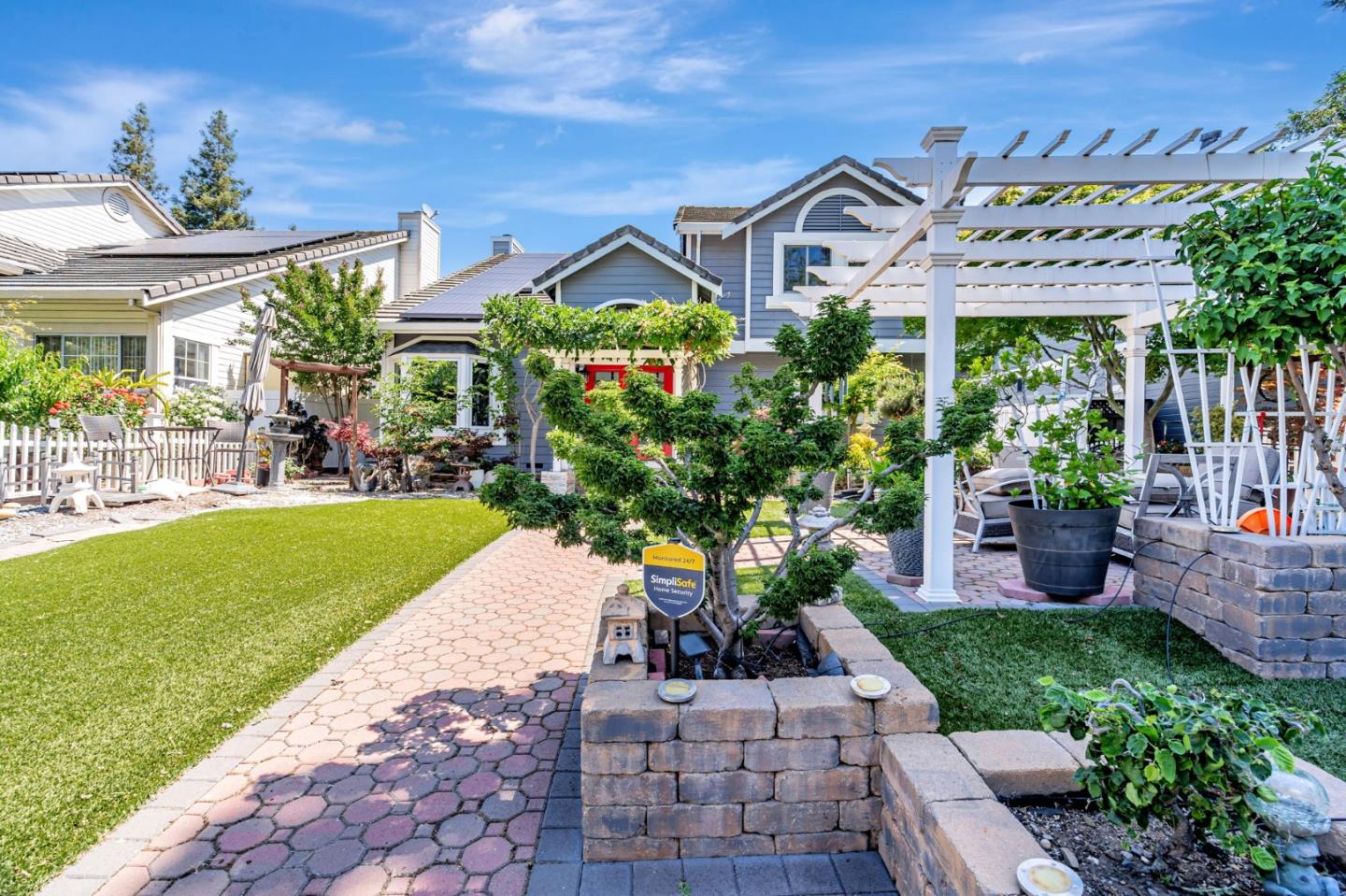 Detail Gallery Image 7 of 72 For 1410 Lundy Ave, San Jose,  CA 95131 - 4 Beds | 2/1 Baths