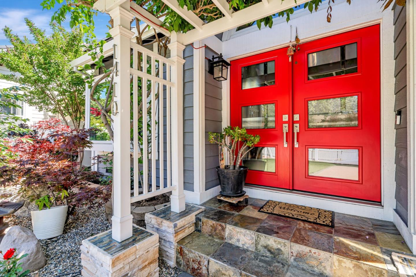 Detail Gallery Image 9 of 72 For 1410 Lundy Ave, San Jose,  CA 95131 - 4 Beds | 2/1 Baths