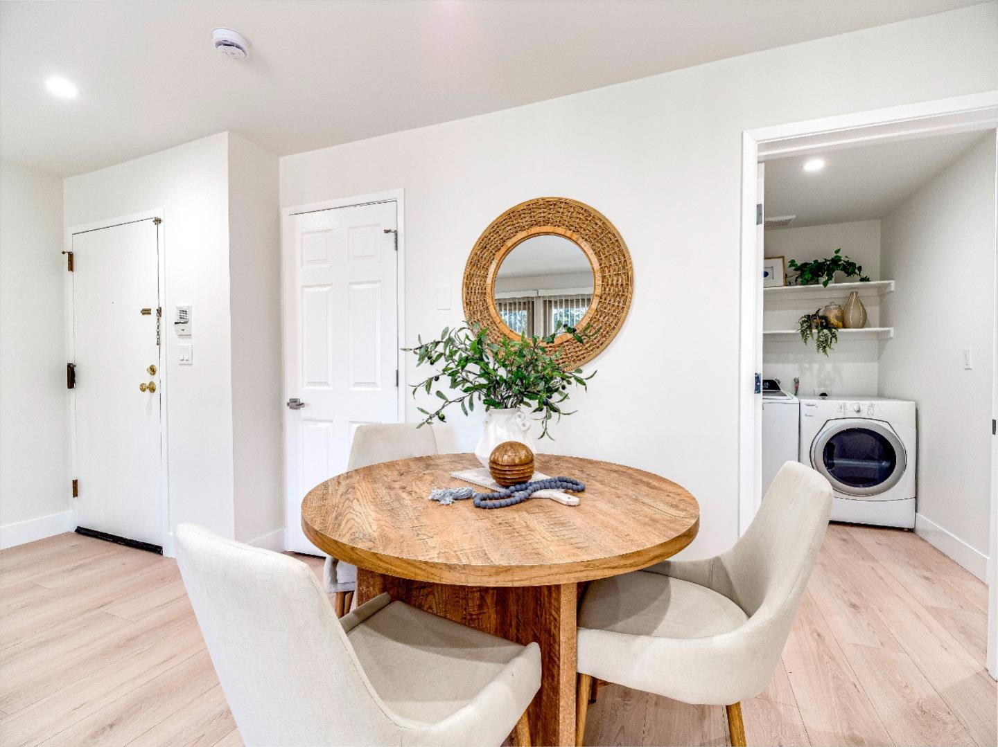 Detail Gallery Image 13 of 32 For 218 Tilton Ave #101,  San Mateo,  CA 94401 - 2 Beds | 2 Baths