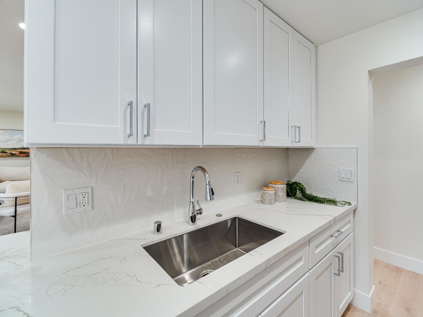 Detail Gallery Image 5 of 32 For 218 Tilton Ave #101,  San Mateo,  CA 94401 - 2 Beds | 2 Baths