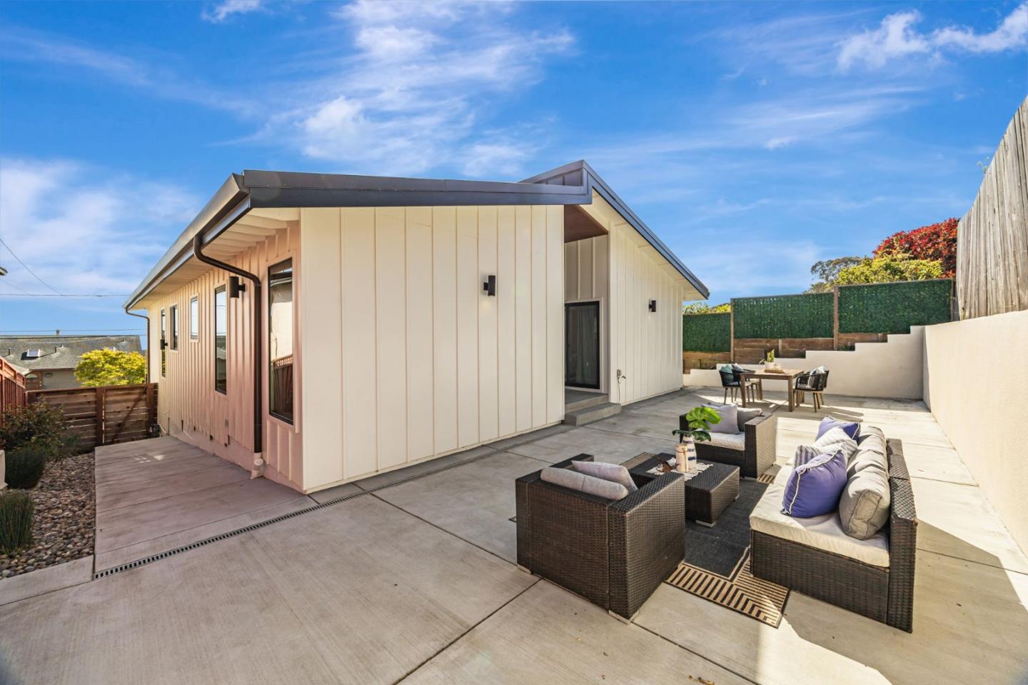Detail Gallery Image 26 of 34 For 651 Stetson St, Moss Beach,  CA 94038 - 3 Beds | 2 Baths
