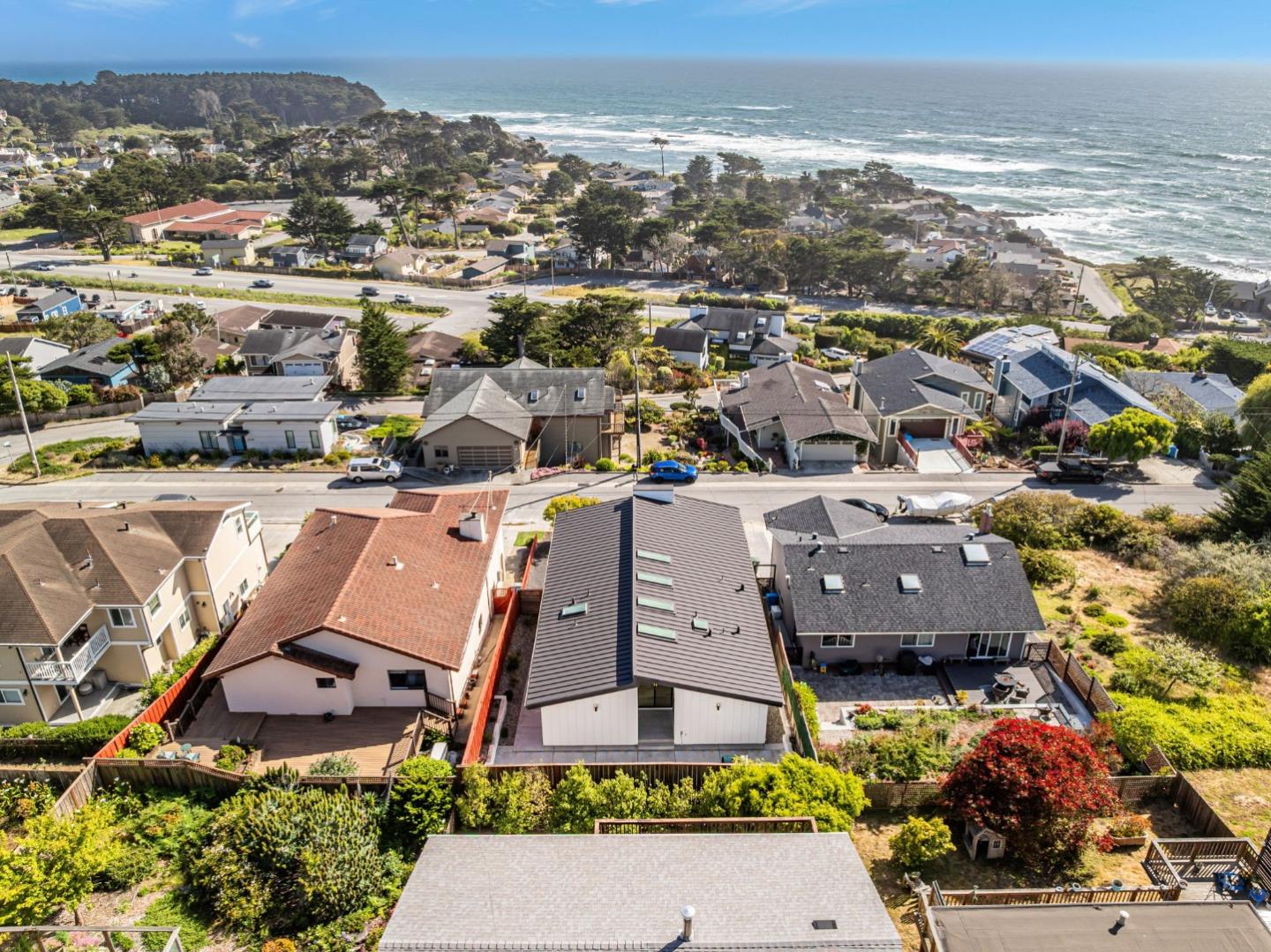Detail Gallery Image 31 of 34 For 651 Stetson St, Moss Beach,  CA 94038 - 3 Beds | 2 Baths