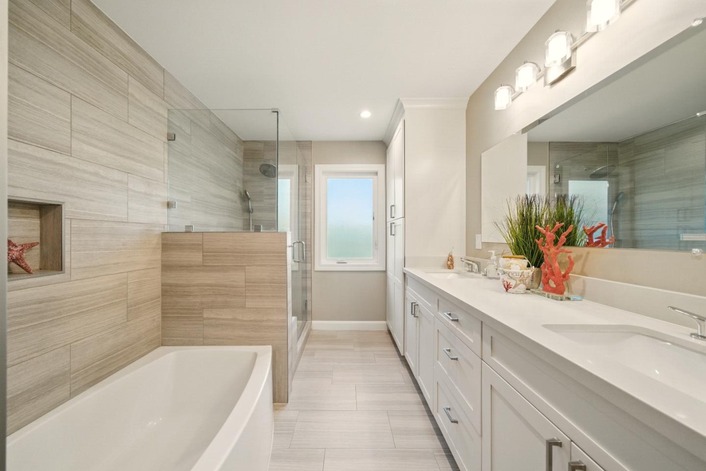 Detail Gallery Image 30 of 50 For 660 Giralda Dr, Los Altos,  CA 94024 - 4 Beds | 3 Baths