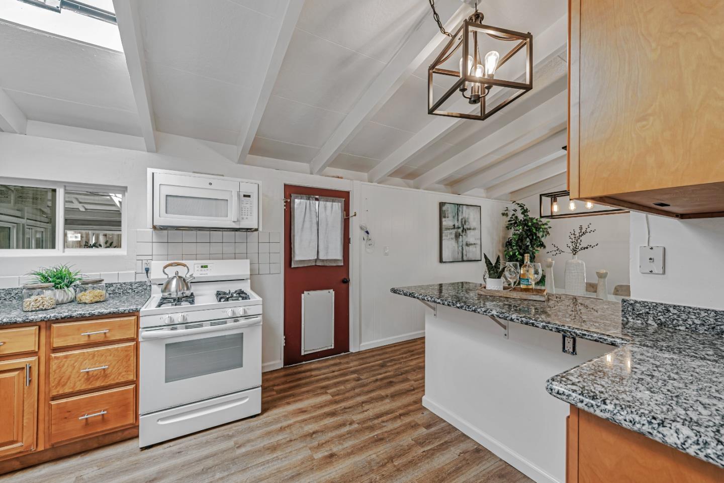 Detail Gallery Image 13 of 54 For 3375 Holly Dr, San Jose,  CA 95127 - 3 Beds | 1 Baths
