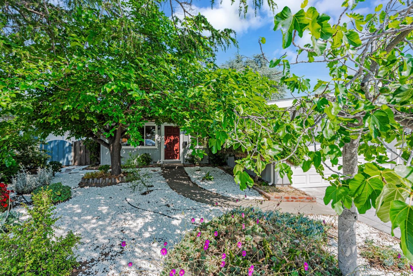 Detail Gallery Image 2 of 54 For 3375 Holly Dr, San Jose,  CA 95127 - 3 Beds | 1 Baths