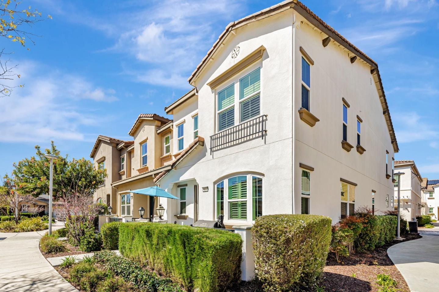 Detail Gallery Image 4 of 53 For 810 Saint Rufina Ln, Morgan Hill,  CA 95037 - 3 Beds | 2/1 Baths