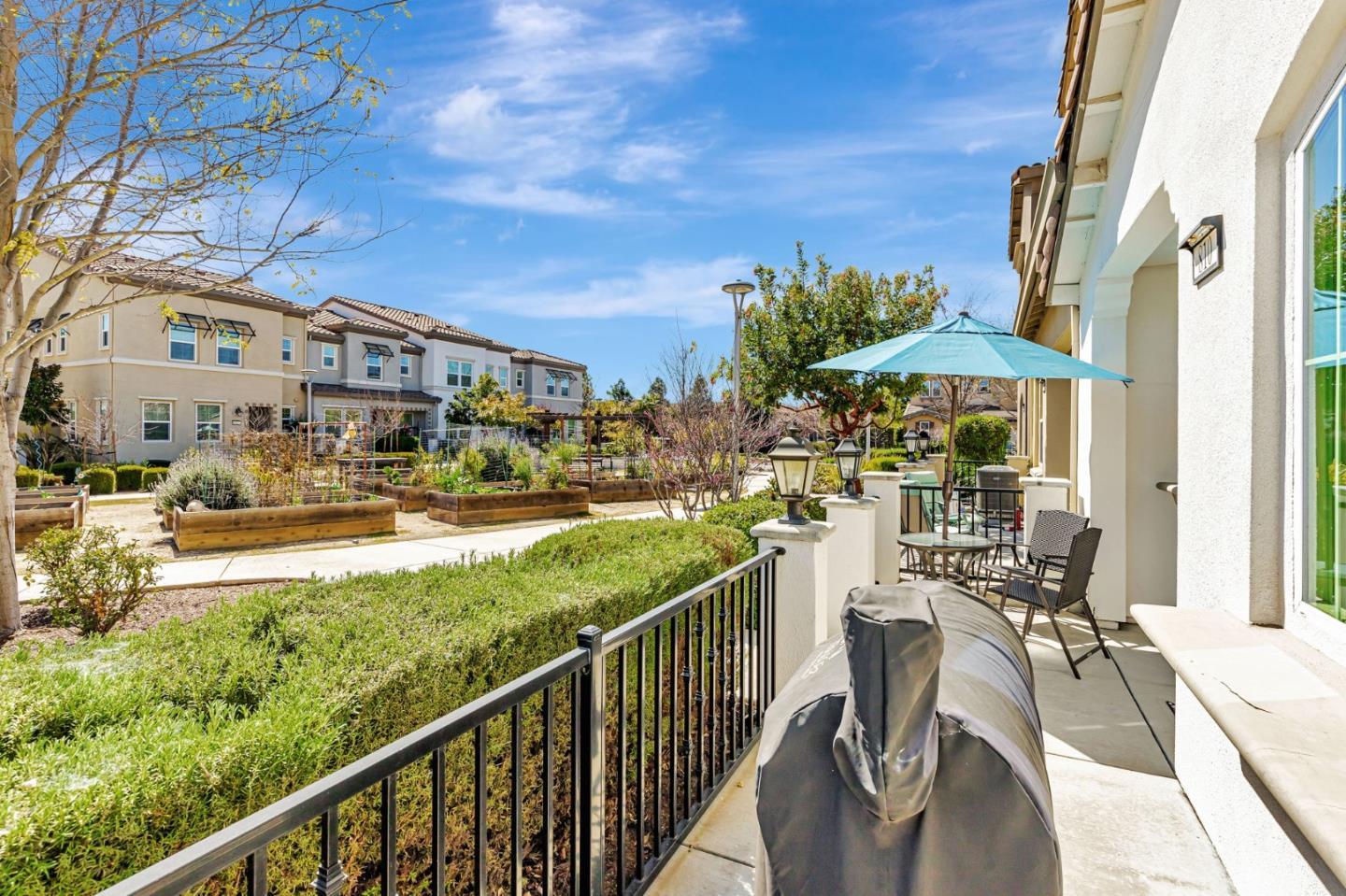 Detail Gallery Image 6 of 53 For 810 Saint Rufina Ln, Morgan Hill,  CA 95037 - 3 Beds | 2/1 Baths