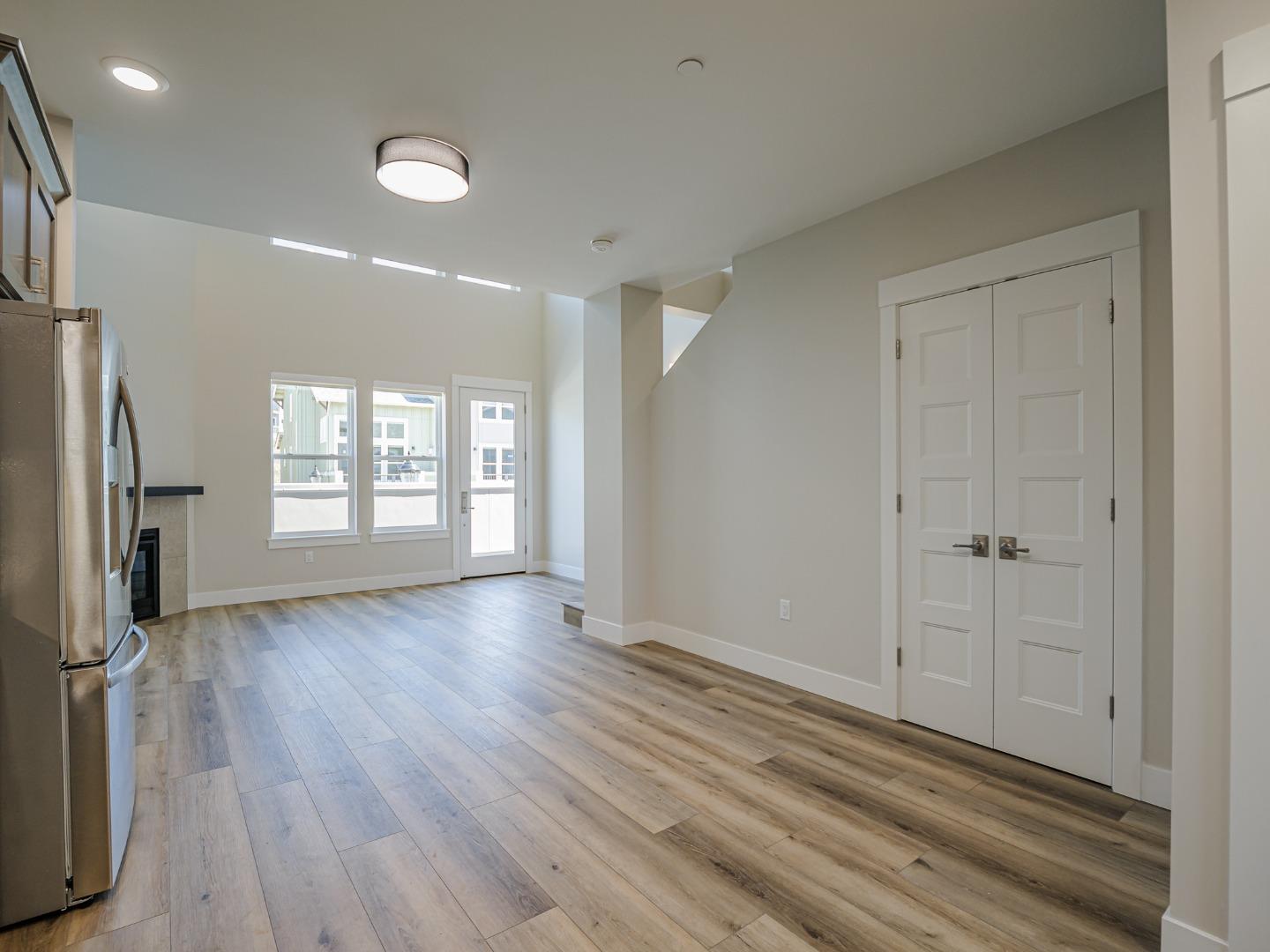 Detail Gallery Image 13 of 31 For 116 Aptos Village Way #2,  Aptos,  CA 95003 - 2 Beds | 2 Baths