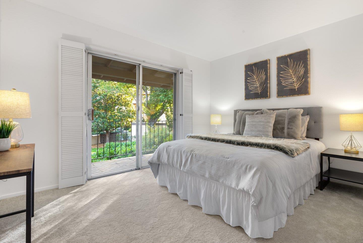 Detail Gallery Image 11 of 15 For 18400 Overlook Rd #41,  Los Gatos,  CA 95030 - 3 Beds | 2/1 Baths
