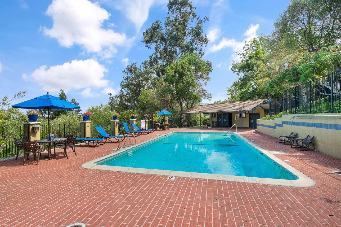 Detail Gallery Image 14 of 15 For 18400 Overlook Rd #41,  Los Gatos,  CA 95030 - 3 Beds | 2/1 Baths