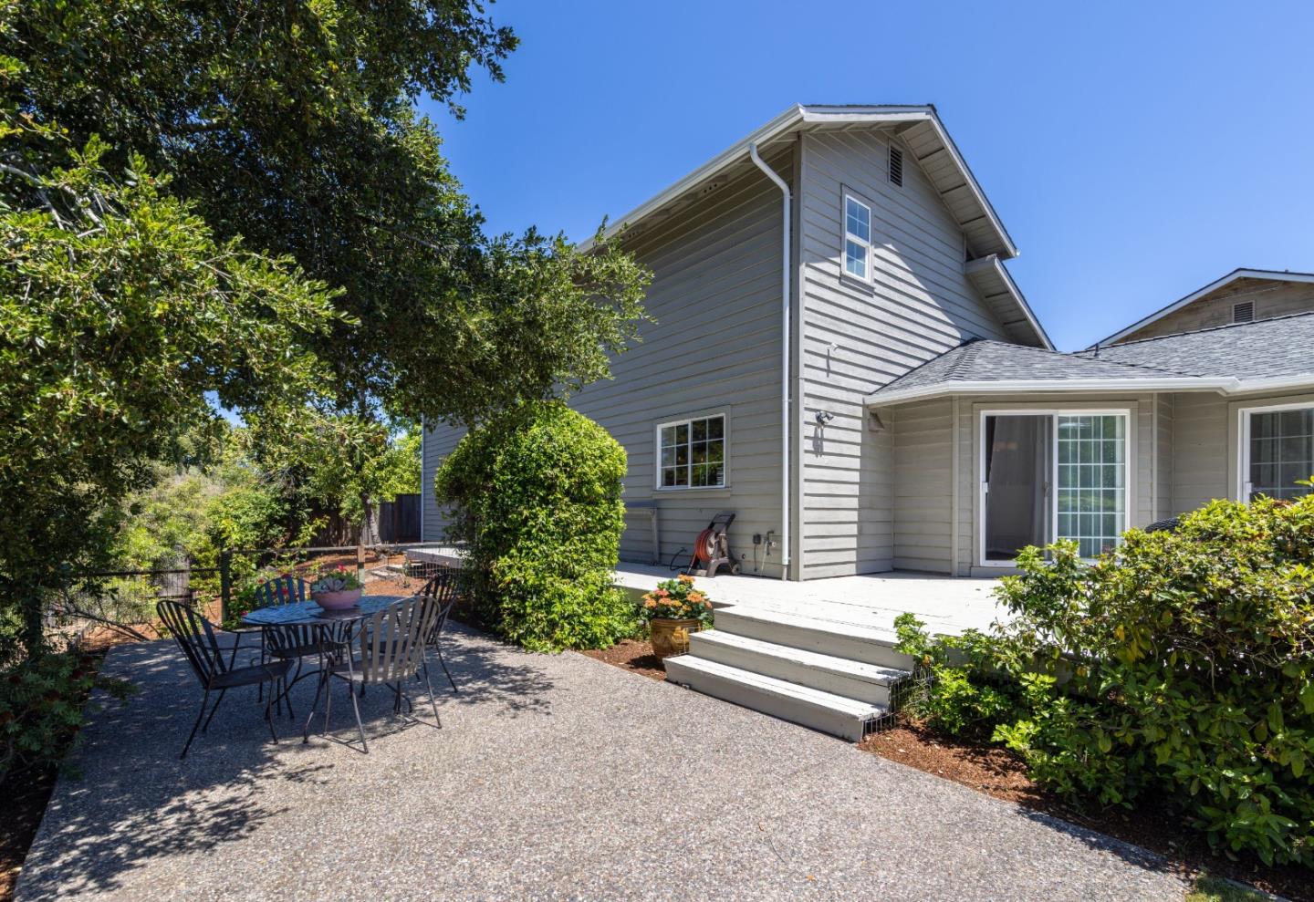 Detail Gallery Image 27 of 39 For 123 Reed Way, Santa Cruz,  CA 95060 - 3 Beds | 2/1 Baths