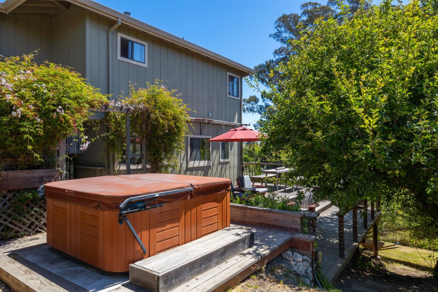 Detail Gallery Image 11 of 89 For 222 Manfre Rd, Watsonville,  CA 95076 - 3 Beds | 2/1 Baths