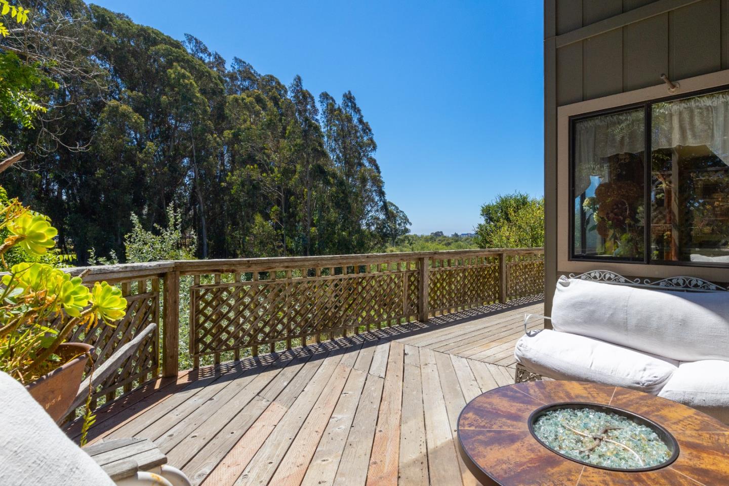 Detail Gallery Image 15 of 89 For 222 Manfre Rd, Watsonville,  CA 95076 - 3 Beds | 2/1 Baths