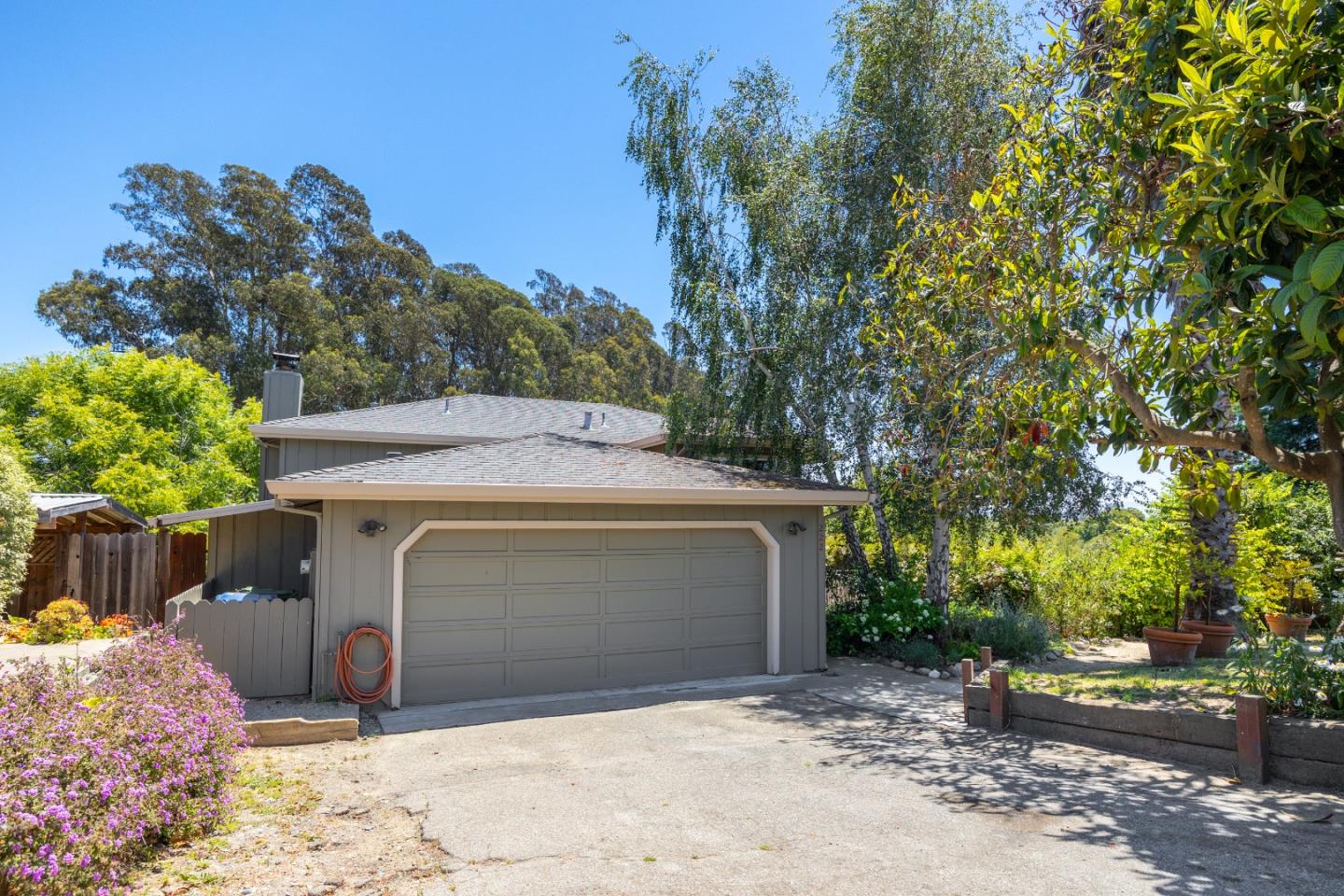 Detail Gallery Image 17 of 89 For 222 Manfre Rd, Watsonville,  CA 95076 - 3 Beds | 2/1 Baths