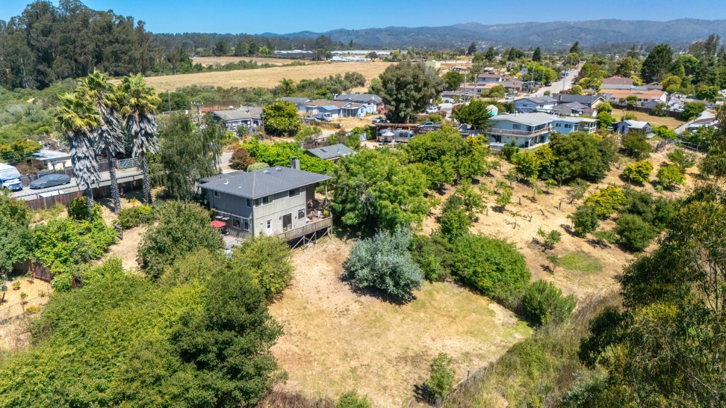 Detail Gallery Image 4 of 89 For 222 Manfre Rd, Watsonville,  CA 95076 - 3 Beds | 2/1 Baths