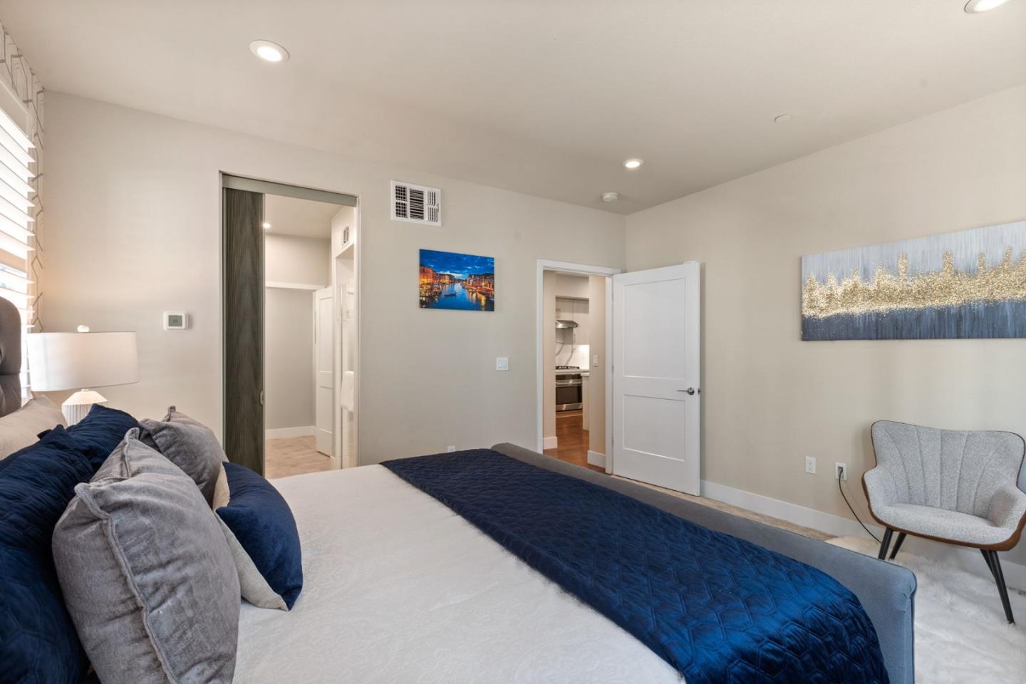 Detail Gallery Image 19 of 39 For 45049 Challenge #203,  Fremont,  CA 94538 - 3 Beds | 2 Baths