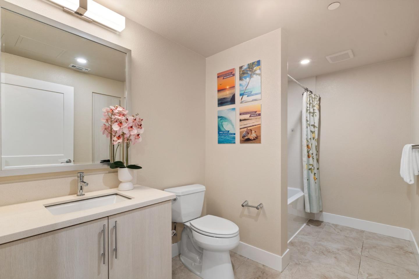 Detail Gallery Image 24 of 39 For 45049 Challenge #203,  Fremont,  CA 94538 - 3 Beds | 2 Baths