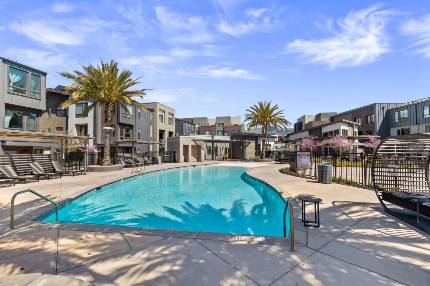 Detail Gallery Image 30 of 39 For 45049 Challenge #203,  Fremont,  CA 94538 - 3 Beds | 2 Baths