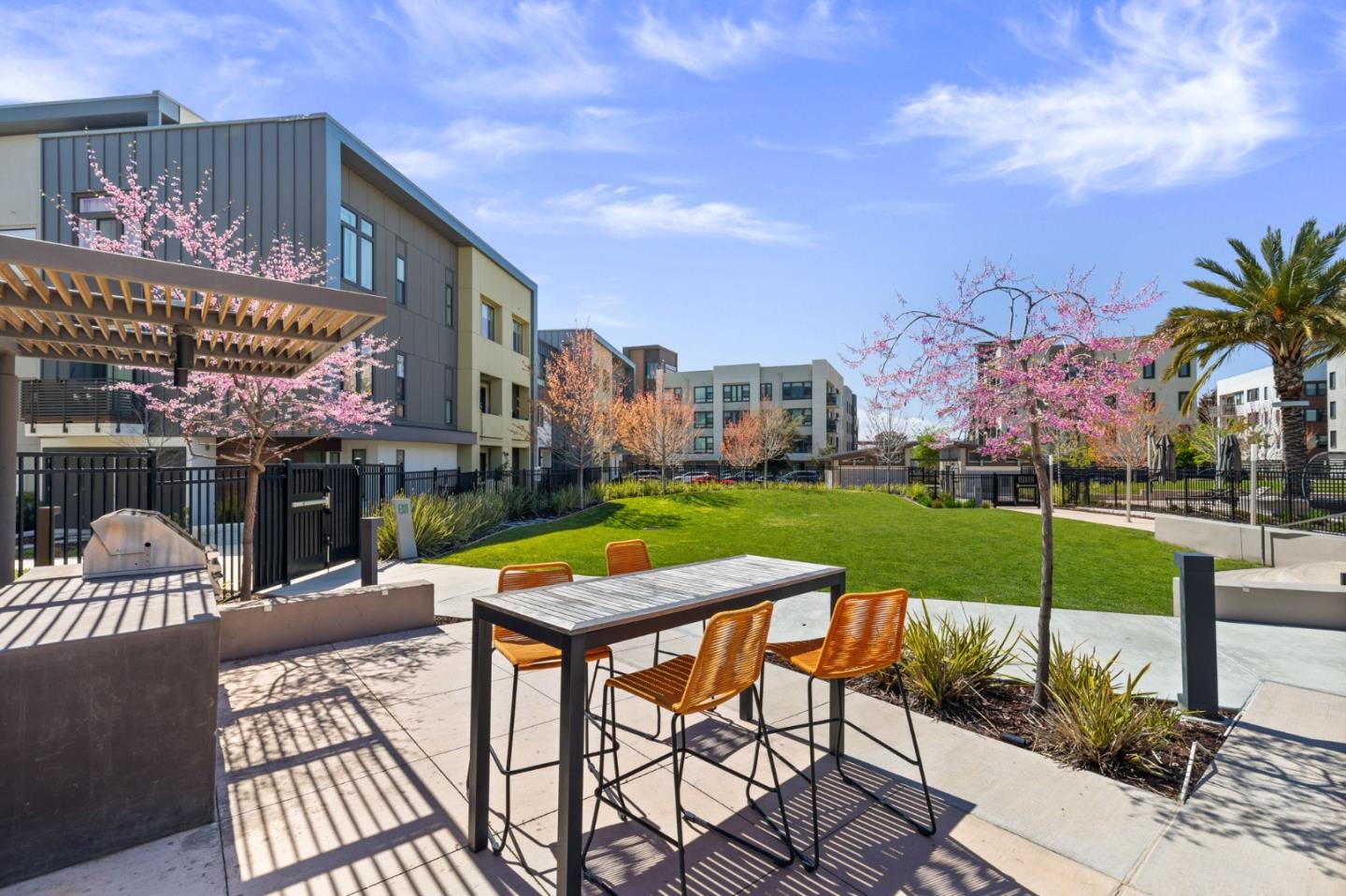 Detail Gallery Image 32 of 39 For 45049 Challenge #203,  Fremont,  CA 94538 - 3 Beds | 2 Baths