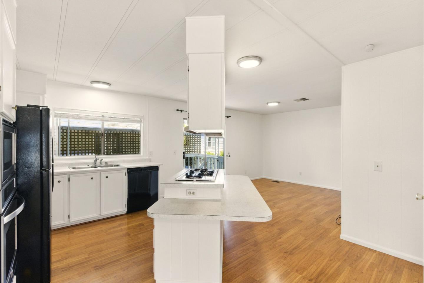 Detail Gallery Image 17 of 36 For 2395 Delaware Ave #154,  Santa Cruz,  CA 95060 - 2 Beds | 2 Baths