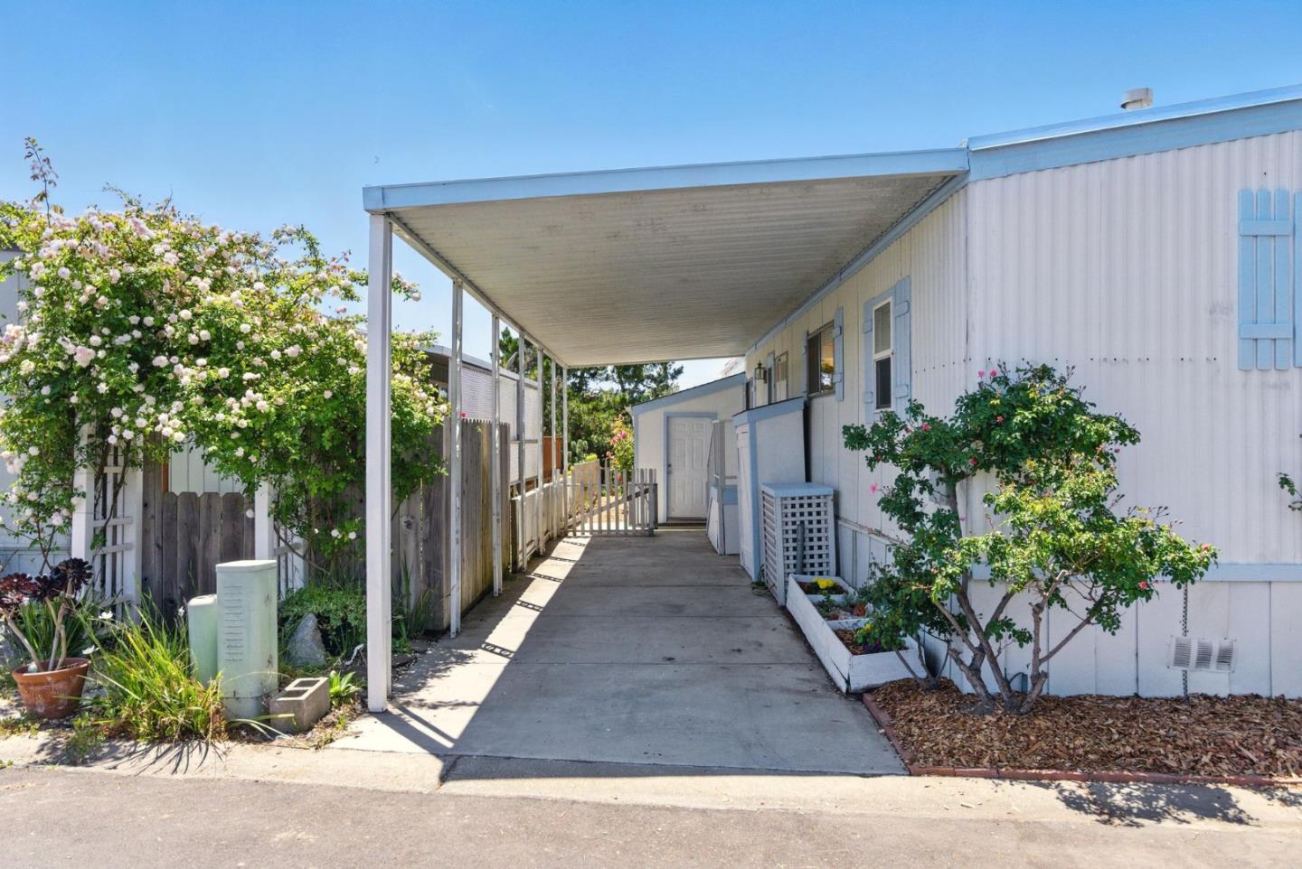 Detail Gallery Image 5 of 36 For 2395 Delaware Ave #154,  Santa Cruz,  CA 95060 - 2 Beds | 2 Baths