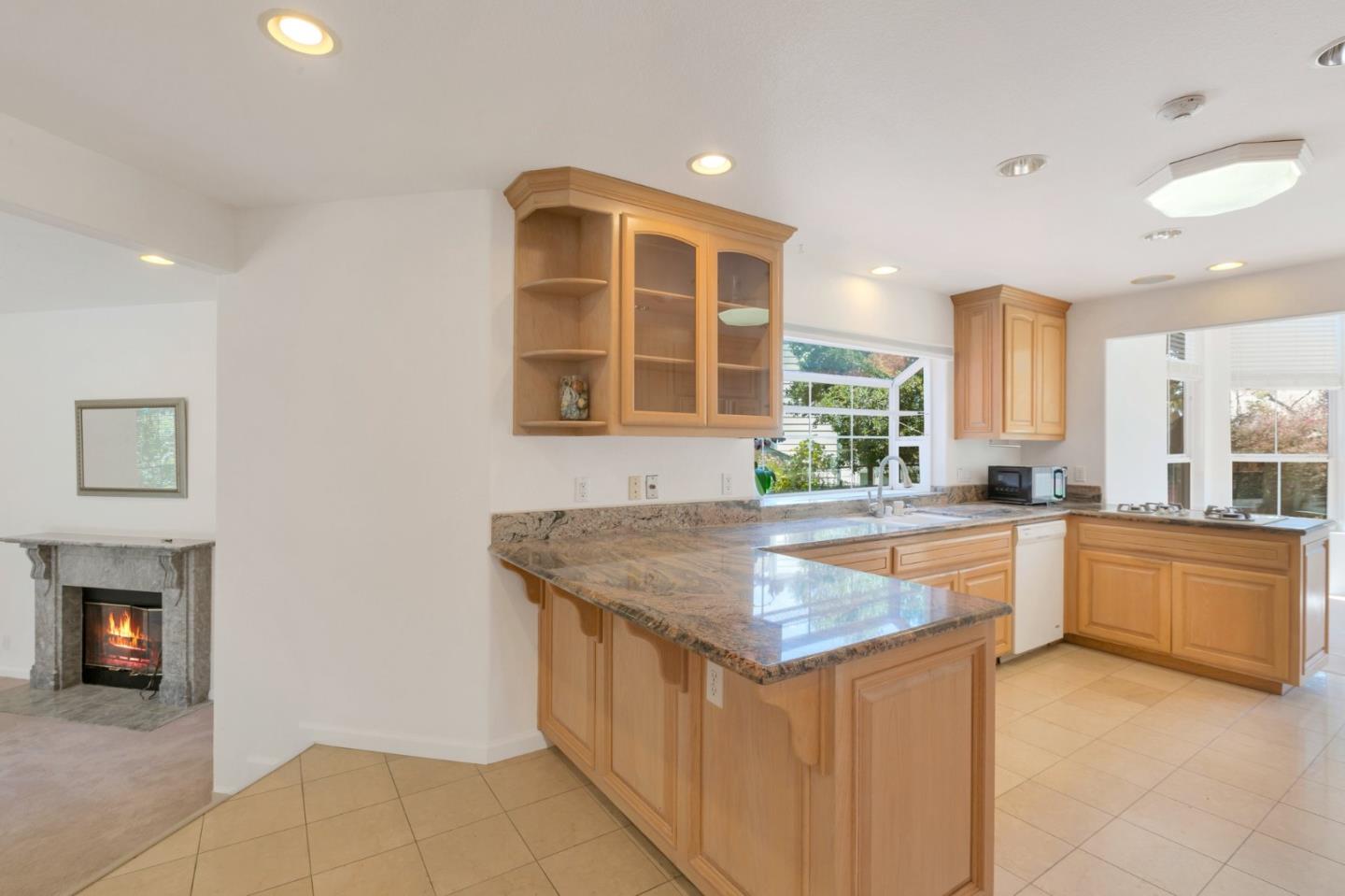 Detail Gallery Image 18 of 49 For 12189 Parker Ranch Rd, Saratoga,  CA 95070 - 4 Beds | 3/1 Baths