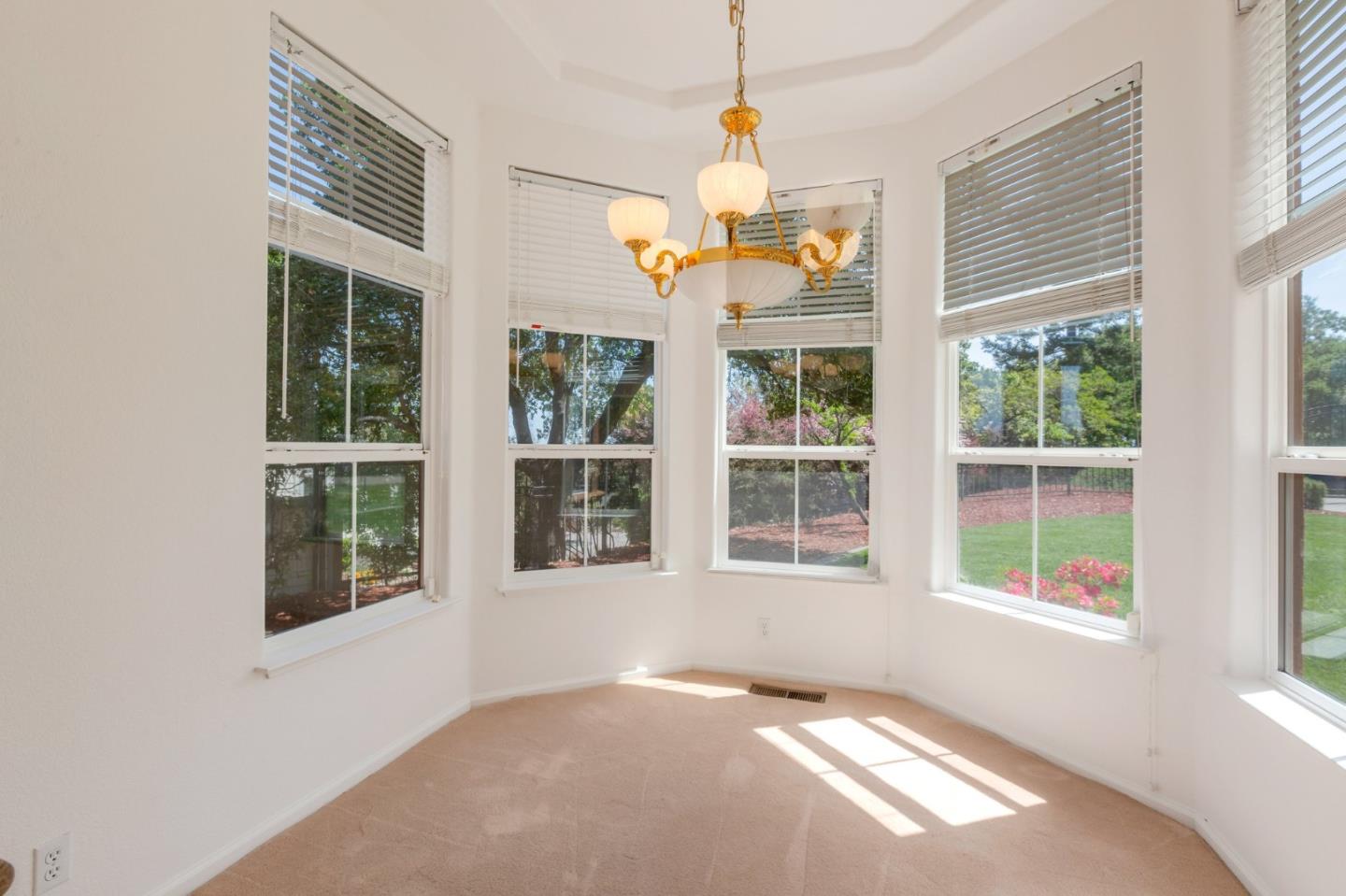 Detail Gallery Image 20 of 49 For 12189 Parker Ranch Rd, Saratoga,  CA 95070 - 4 Beds | 3/1 Baths