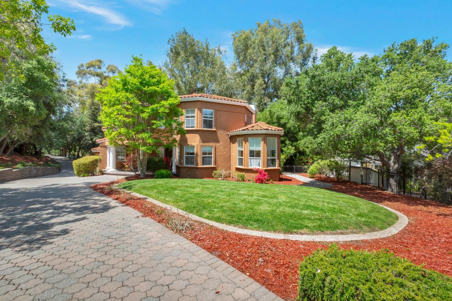 Detail Gallery Image 3 of 49 For 12189 Parker Ranch Rd, Saratoga,  CA 95070 - 4 Beds | 3/1 Baths