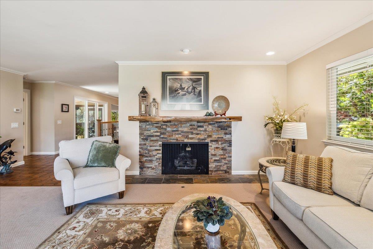 Detail Gallery Image 12 of 93 For 1 Windsor Rise, Monterey,  CA 93940 - 3 Beds | 2/1 Baths