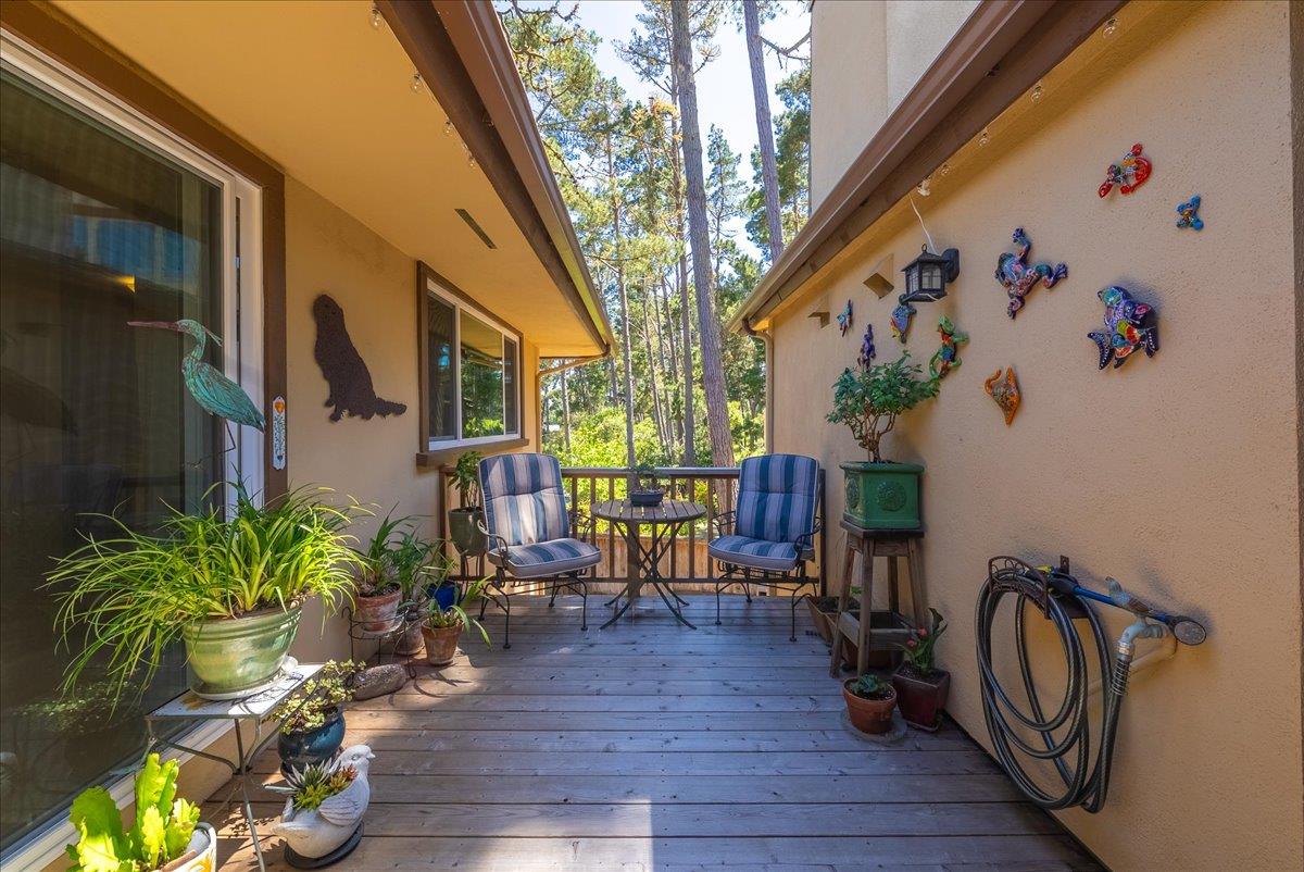 Detail Gallery Image 28 of 93 For 1 Windsor Rise, Monterey,  CA 93940 - 3 Beds | 2/1 Baths