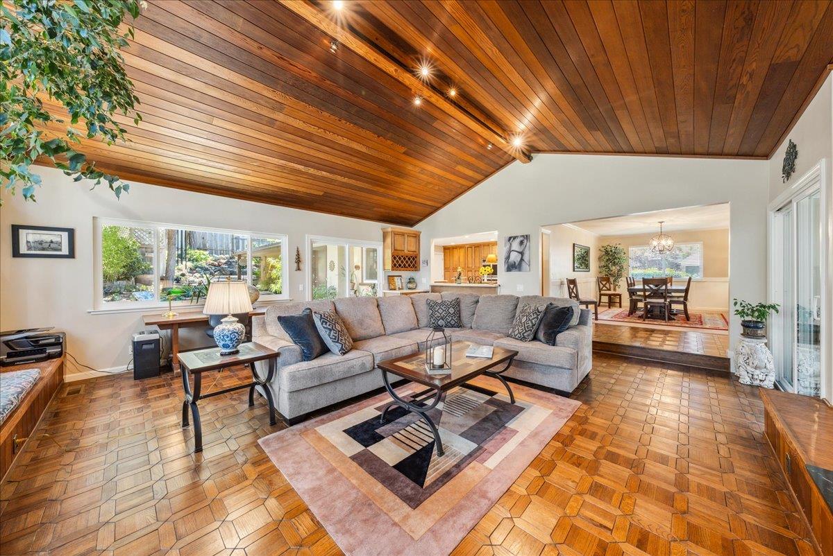 Detail Gallery Image 42 of 93 For 1 Windsor Rise, Monterey,  CA 93940 - 3 Beds | 2/1 Baths