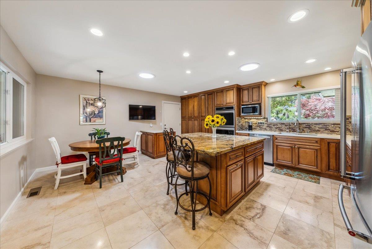 Detail Gallery Image 44 of 93 For 1 Windsor Rise, Monterey,  CA 93940 - 3 Beds | 2/1 Baths