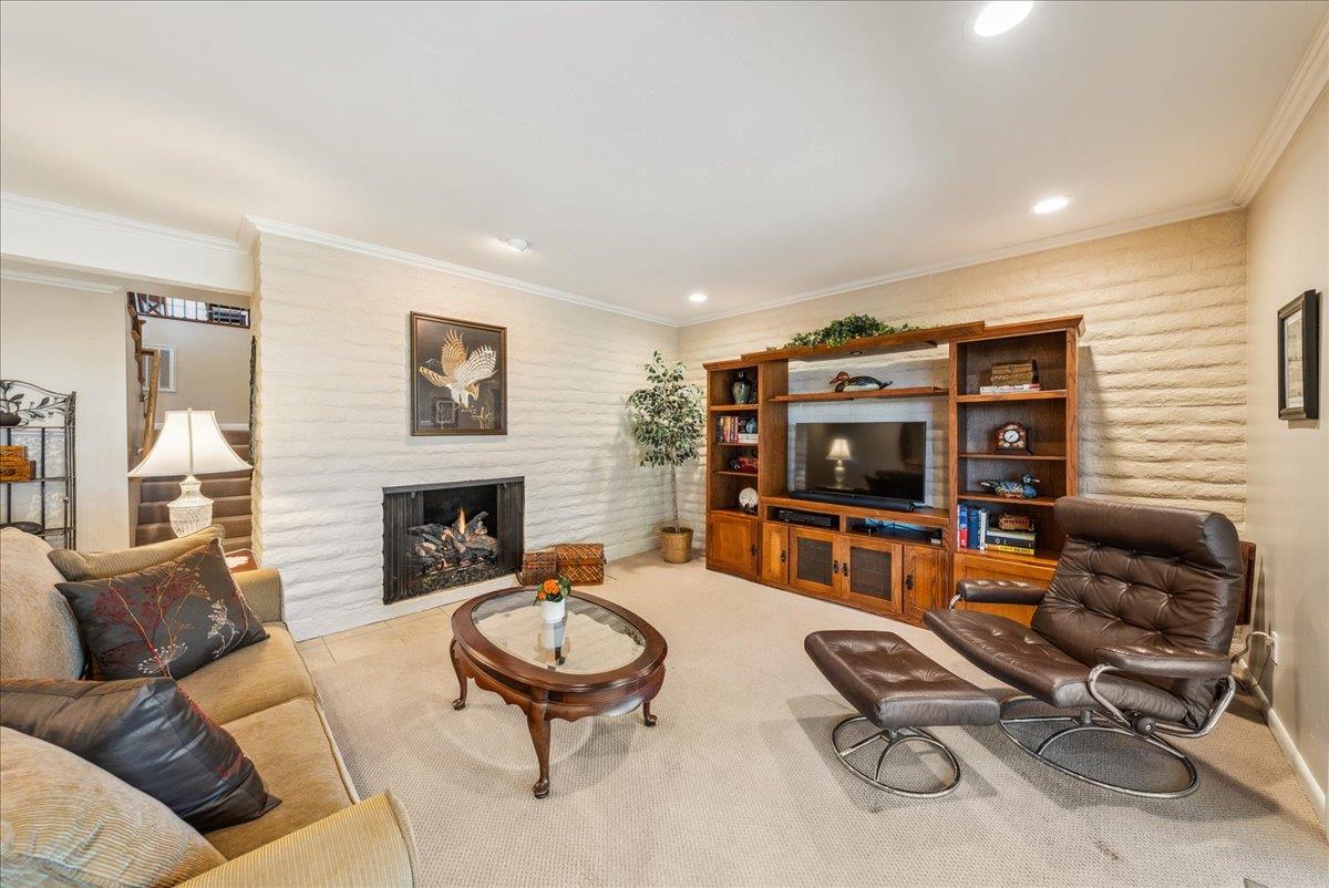 Detail Gallery Image 55 of 93 For 1 Windsor Rise, Monterey,  CA 93940 - 3 Beds | 2/1 Baths