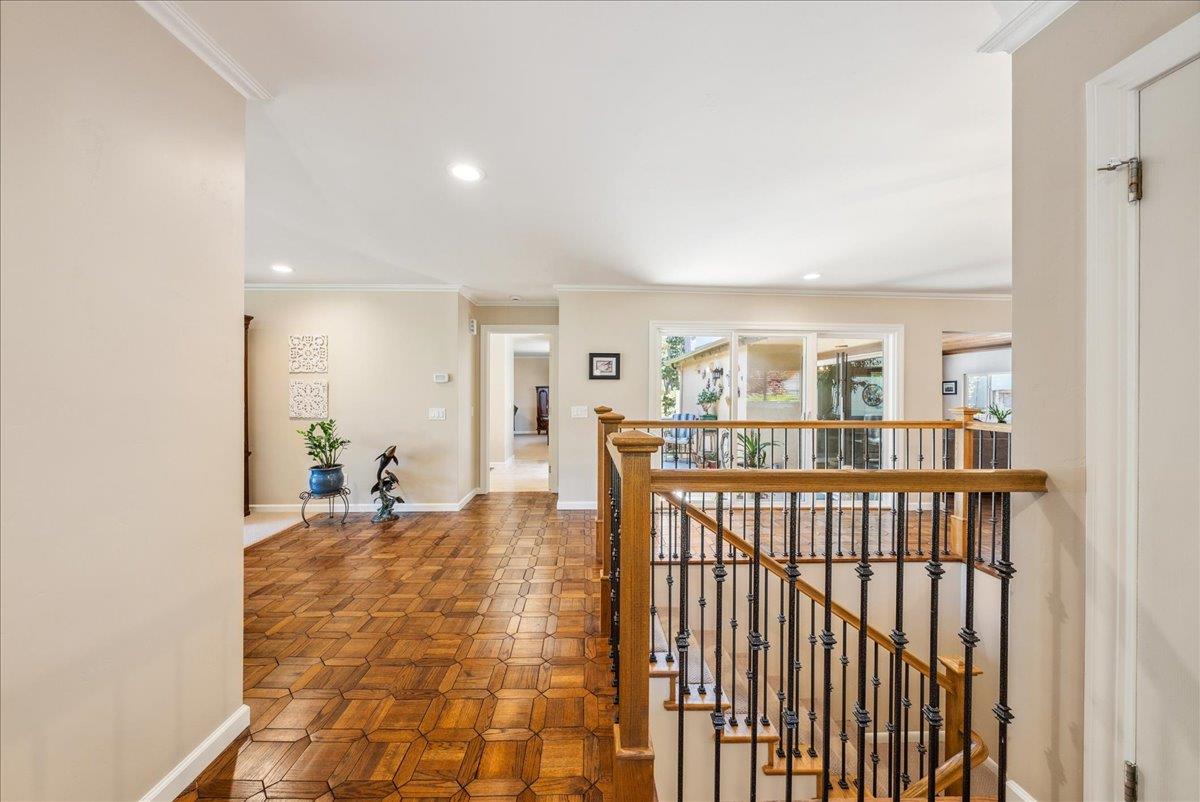 Detail Gallery Image 7 of 93 For 1 Windsor Rise, Monterey,  CA 93940 - 3 Beds | 2/1 Baths