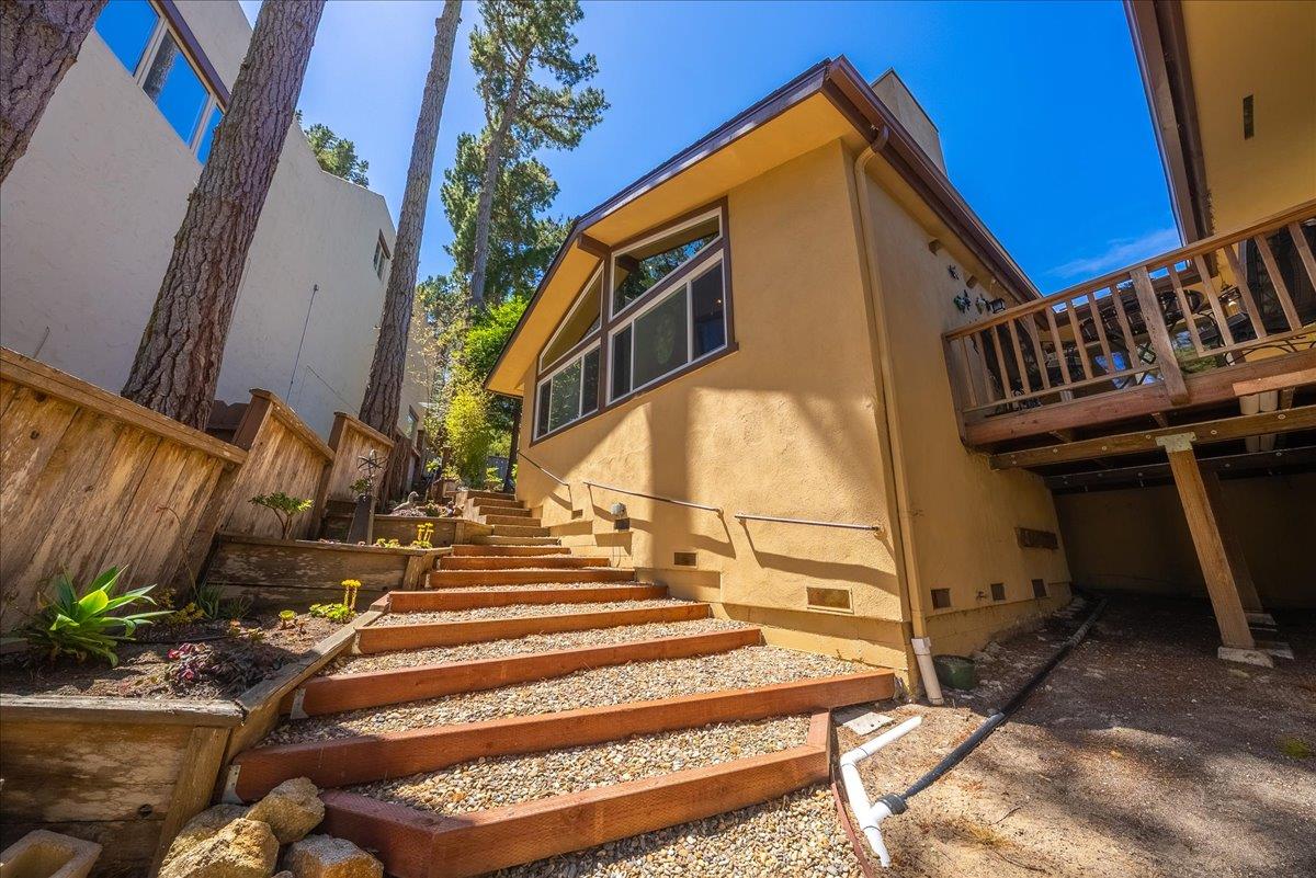 Detail Gallery Image 76 of 93 For 1 Windsor Rise, Monterey,  CA 93940 - 3 Beds | 2/1 Baths