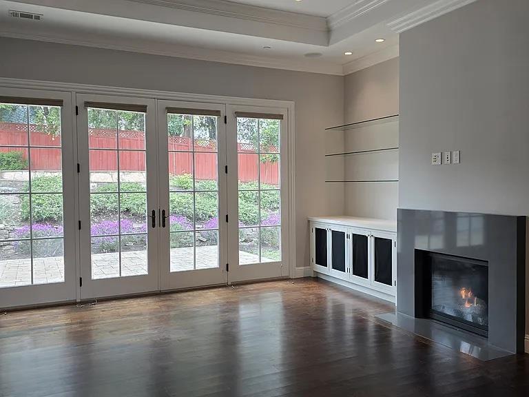 Detail Gallery Image 30 of 33 For 555 Darrell Rd, Hillsborough,  CA 94010 - 4 Beds | 2/1 Baths