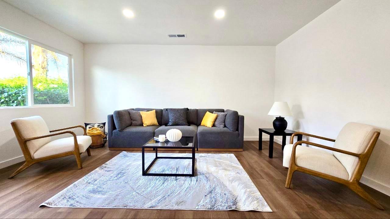 Detail Gallery Image 2 of 28 For 204 Santa Rosa Dr, San Jose,  CA 95111 - 3 Beds | 2 Baths